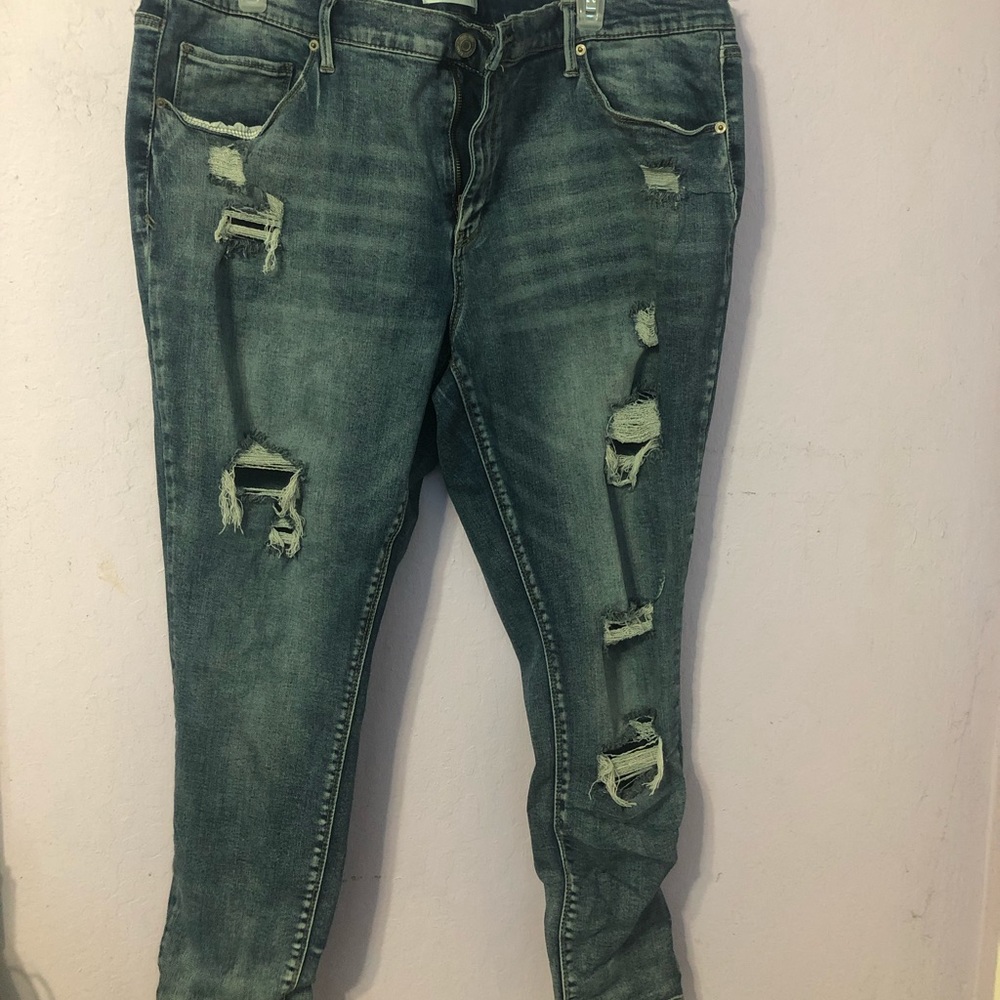Ripped skinny jeans/jeggings